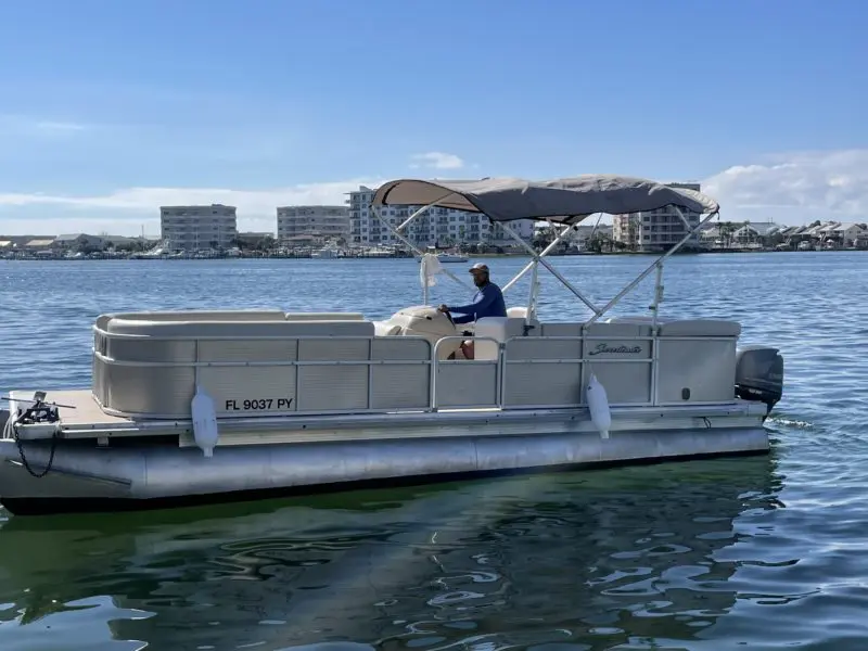 destin-pontoon-boat-rental-115hp-dockside-watersports